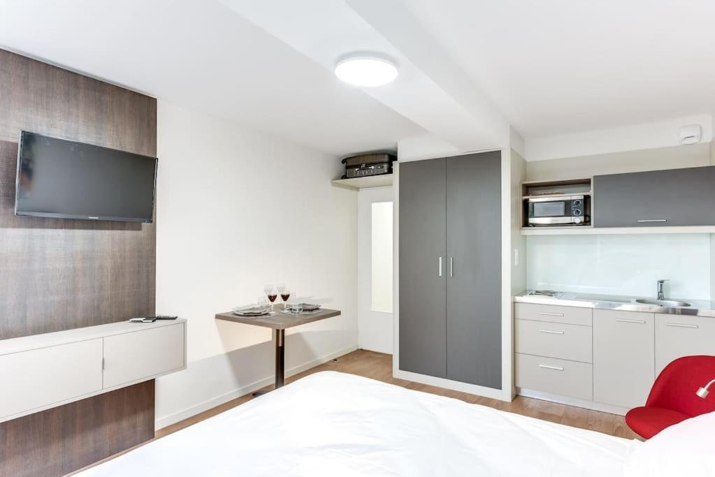 Apartment Le Nenuphar - Parking, Hyper-centre, 500m Gare